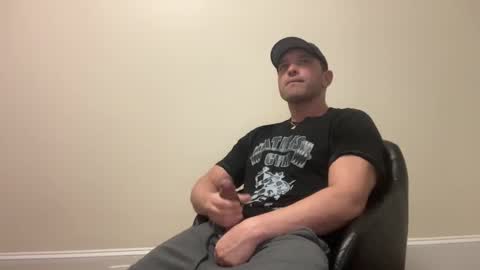 lockdownlove online show from February 8, 11:45 pm