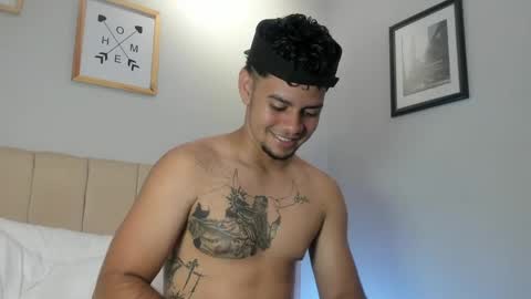 Snapshot of logan_9_ chatting on May 27, 4:20 am logan online show from May 27, 4:20 am