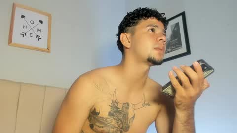 Snapshot of logan_9_ chatting on May 31, 4:20 am logan online show from May 31, 4:20 am