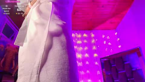 Snapshot of logan_adams27 chatting on March 6, 5:48 am Logan online show from March 6, 5:48 am