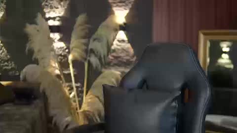 logan_cardenas1 online show from March 12, 11:33 pm