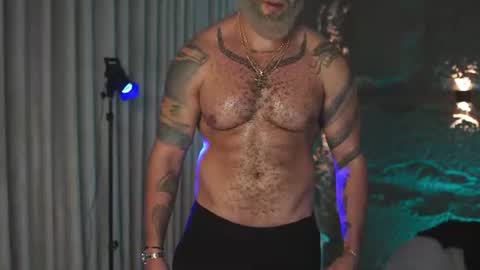 logan_cardenas1 online show from June 11, 12:08 am