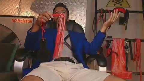 Snapshot of logan_mercer chatting on December 5, 4:21 am logan_mercer online show from December 5, 4:21 am