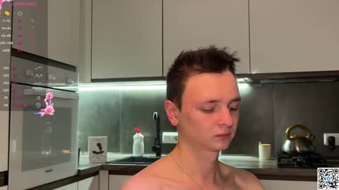 Logan online show from October 10, 11:37 pm