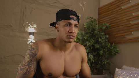 logan_varela online show from January 7, 12:29 pm