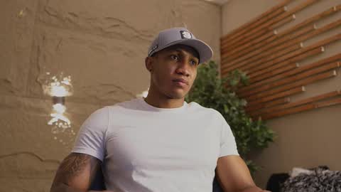 logan_varela online show from January 11, 2:33 pm