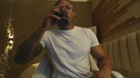 Snapshot of logan_varela chatting on May 16, 5:23 pm logan_varela online show from May 16, 5:23 pm