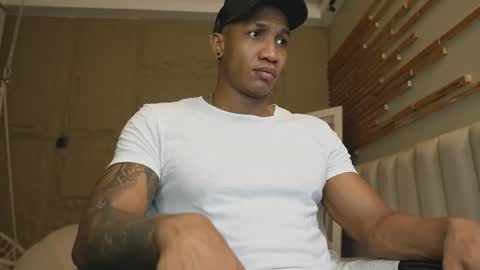 Snapshot of logan_varela chatting on May 19, 2:12 pm logan_varela online show from May 19, 2:12 pm