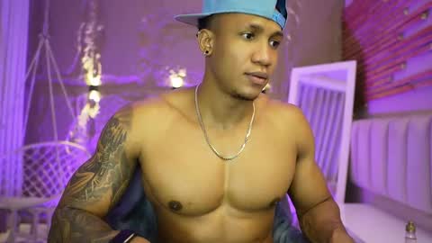 Snapshot of logan_varela chatting on May 29, 2:48 pm logan_varela online show from May 29, 2:48 pm