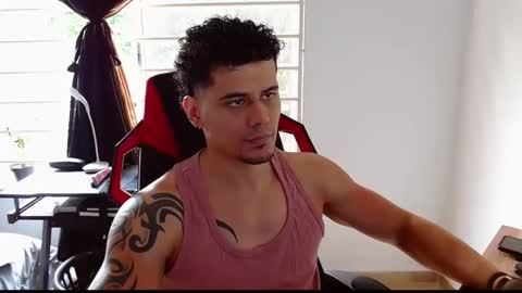 Loganandrwz online show from February 9, 8:13 pm