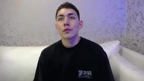 Snapshot of loganfoster_ chatting on December 1, 8:03 pm Loganfoster online show from December 1, 8:03 pm