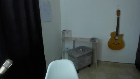 Snapshot of loganhot22 chatting on February 18, 10:58 pm Logan online show from February 18, 10:58 pm