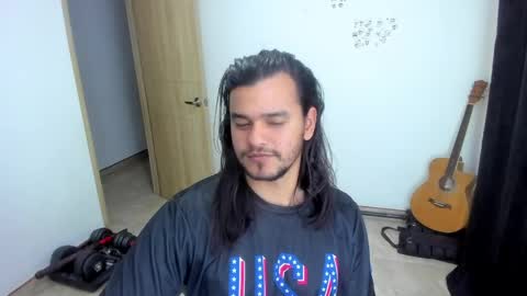 Snapshot of loganhot22 chatting on May 12, 6:32 am Logan online show from May 12, 6:32 am