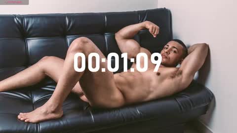 loganmartinx online show from April 26, 9:34 pm