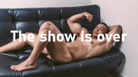 loganmartinx online show from May 15, 11:45 pm