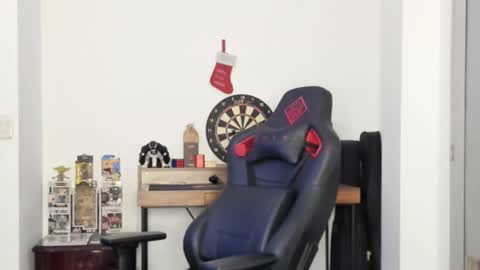 Logan online show from February 3, 8:13 am