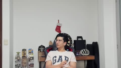 Logan online show from February 7, 8:33 am