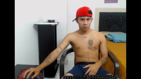 logannthh online show from October 5, 11:57 pm