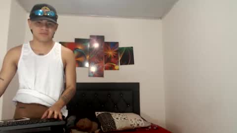 Snapshot of logannthh chatting on March 28, 3:17 am logannthh online show from March 28, 3:17 am