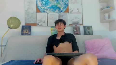 loganoficialx online show from July 23, 9:02 pm