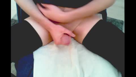 Snapshot of logi22 chatting on December 5, 8:33 pm Logi online show from December 5, 8:33 pm