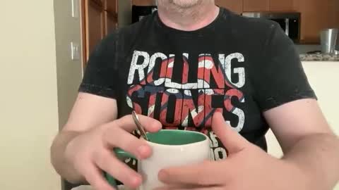 Snapshot of logical12345 chatting on October 26, 8:26 pm logical12345 online show from October 26, 8:26 pm