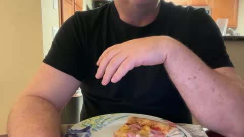 Snapshot of logical12345 chatting on November 16, 3:23 am logical12345 online show from November 16, 3:23 am