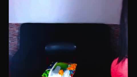 Lois online show from June 21, 8:44 pm