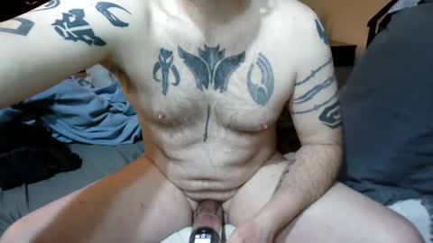 Snapshot of lokindmore chatting on February 12, 12:48 am lokindmore online show from February 12, 12:48 am