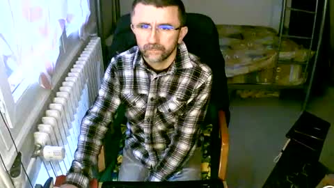 lokoum39 online show from January 31, 4:06 pm