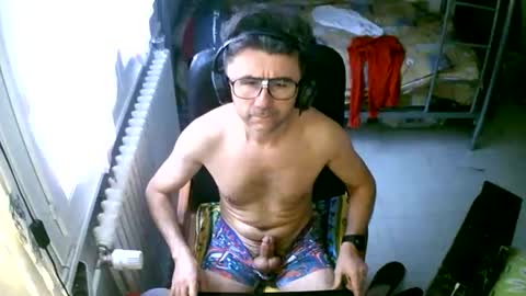 lokoum39 online show from December 19, 10:33 am