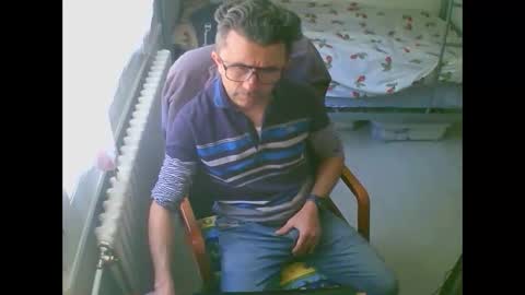 lokoum39 online show from April 30, 10:32 am