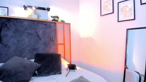 Snapshot of lola_12_ chatting on May 4, 2:13 pm Lola online show from May 4, 2:13 pm