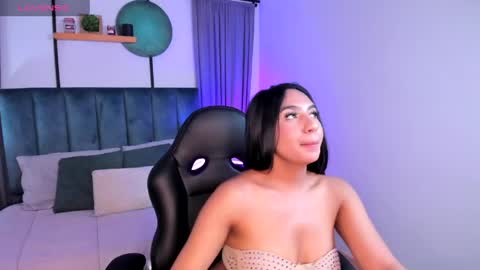 Snapshot of lola_12_ chatting on May 7, 2:55 pm Lola online show from May 7, 2:55 pm