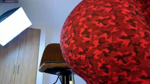 Snapshot of lola__sweet0591 chatting on July 27, 11:39 am Lola Sweet online show from July 27, 11:39 am