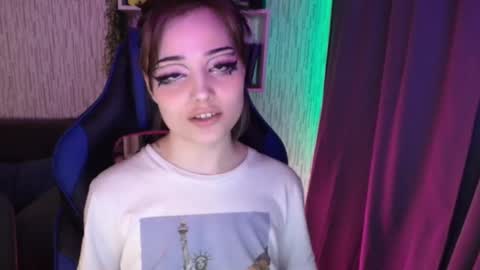 Snapshot of lola_bani_ chatting on December 18, 8:03 pm lola online show from December 18, 8:03 pm