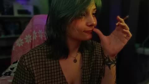 Snapshot of lola_bani_ chatting on December 4, 8:12 am lola online show from December 4, 8:12 am