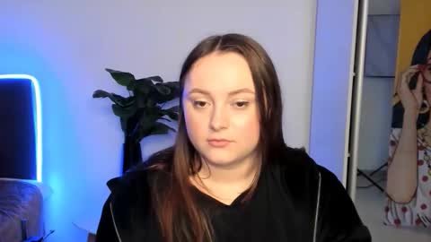 Snapshot of lola_berry22 chatting on May 13, 5:10 pm lola_berry22 online show from May 13, 5:10 pm