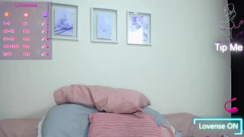 Snapshot of lola_calypso chatting on May 10, 11:32 pm Lola Calypso online show from May 10, 11:32 pm