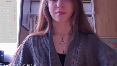 Snapshot of lola_dinky chatting on February 28, 10:05 am Lola online show from February 28, 10:05 am