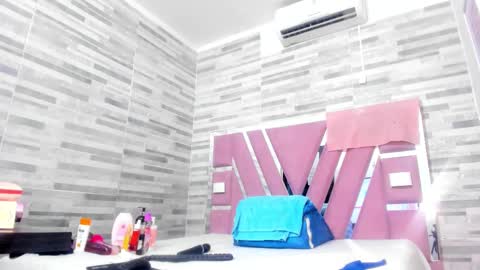 Snapshot of lola_hornei chatting on March 8, 11:27 am Lola online show from March 8, 11:27 am