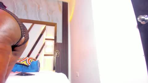 Snapshot of lola_hornei chatting on November 1, 11:34 am Lola online show from November 1, 11:34 am