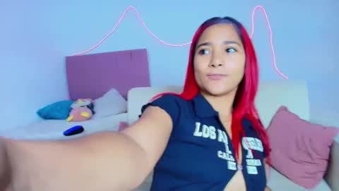 Snapshot of lola_lustrum chatting on May 15, 3:41 pm lola_lustrum online show from May 15, 3:41 pm