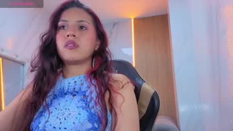 Snapshot of lola_roses_tf chatting on July 29, 8:07 pm Lola online show from July 29, 8:07 pm