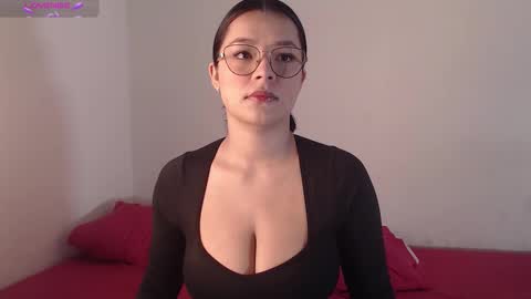 Snapshot of lola_sweeet18 chatting on October 9, 11:41 am lola_sweeet18 online show from October 9, 11:41 am