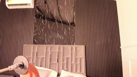 Lola Angel online show from January 17, 7:50 pm