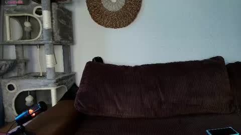 Snapshot of lolaasmith_21 chatting on June 12, 6:29 pm lolaasmith_21 online show from June 12, 6:29 pm