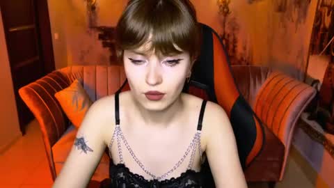 Snapshot of lolaasmus chatting on May 23, 5:56 am I consider myself the god Loki but life just calls me LOL online show from May 23, 5:56 am