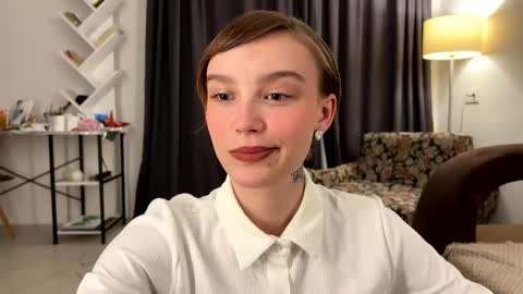Snapshot of lolaatatee chatting on June 2, 5:15 pm lolaatatee online show from June 2, 5:15 pm