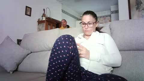 LOLA HUESO y ERIC online show from March 24, 9:25 am